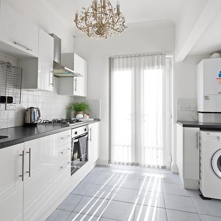 The Roost Group - Stylish Apartments Gravesend Ruang foto