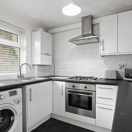 The Roost Group - Stylish Apartments Gravesend Ruang foto